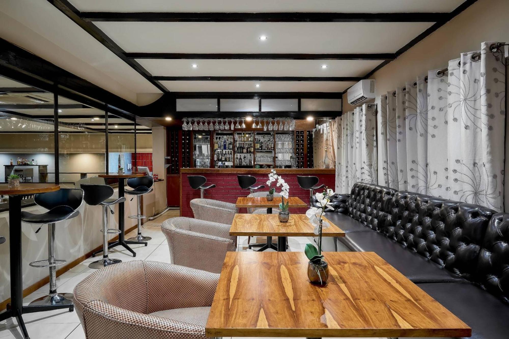 Protea Hotel By Marriott Klerksdorp Kültér fotó