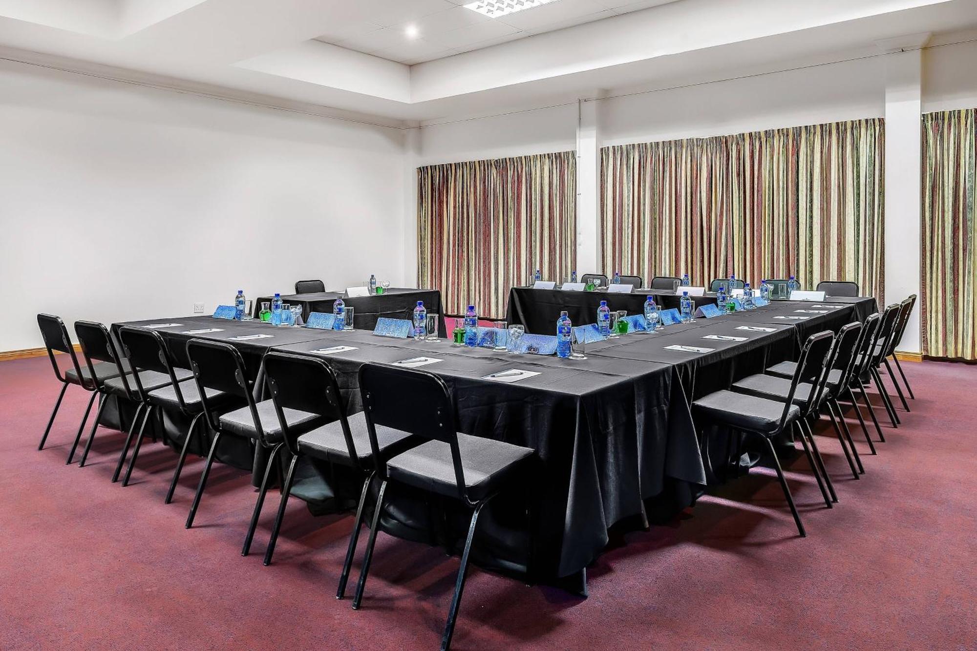 Protea Hotel By Marriott Klerksdorp Kültér fotó