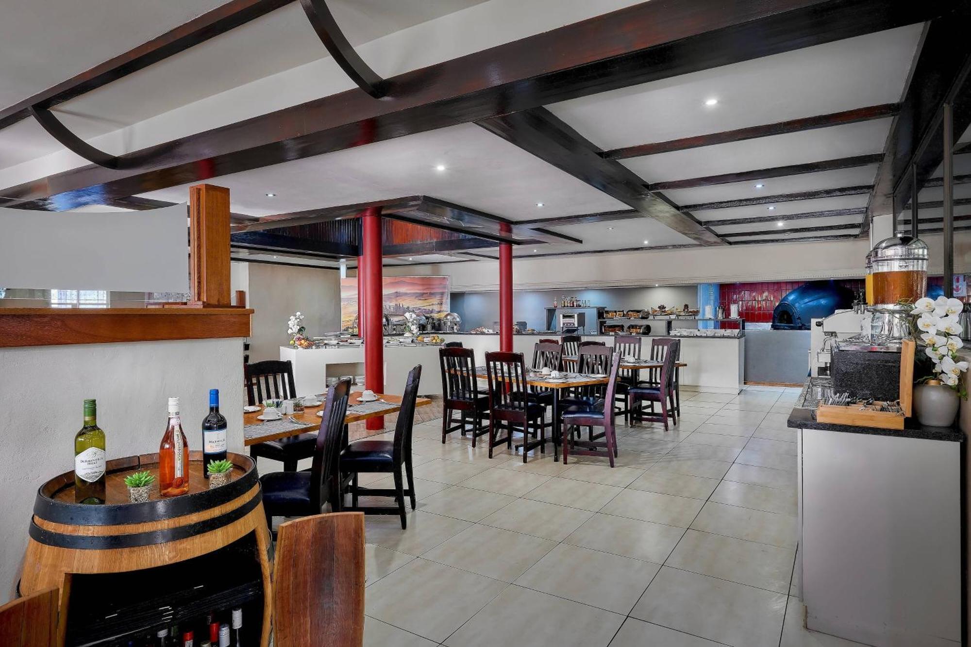 Protea Hotel By Marriott Klerksdorp Kültér fotó