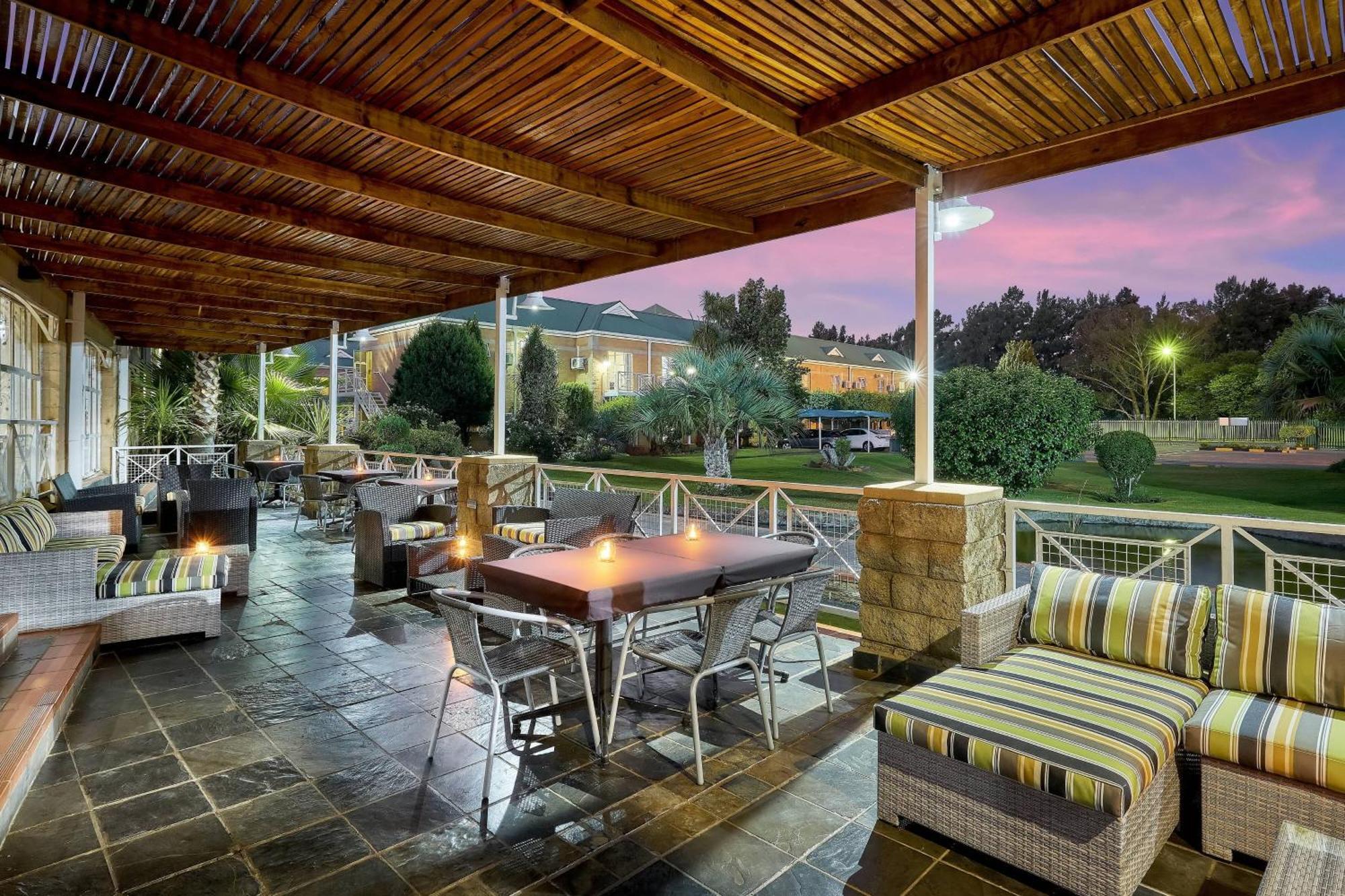 Protea Hotel By Marriott Klerksdorp Kültér fotó