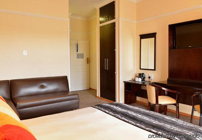 Protea Hotel By Marriott Klerksdorp Kültér fotó