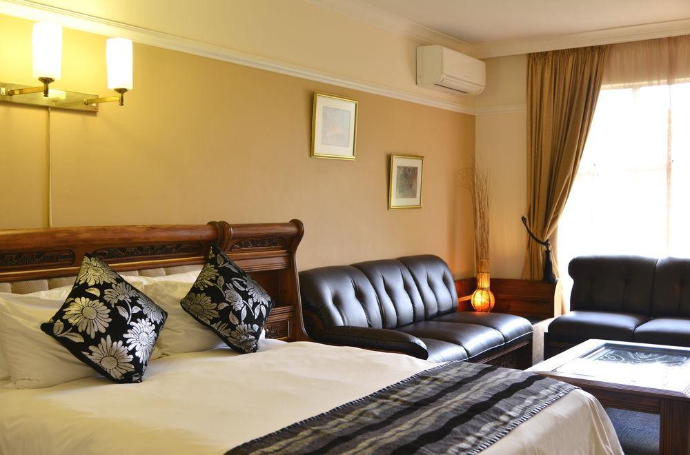 Protea Hotel By Marriott Klerksdorp Kültér fotó