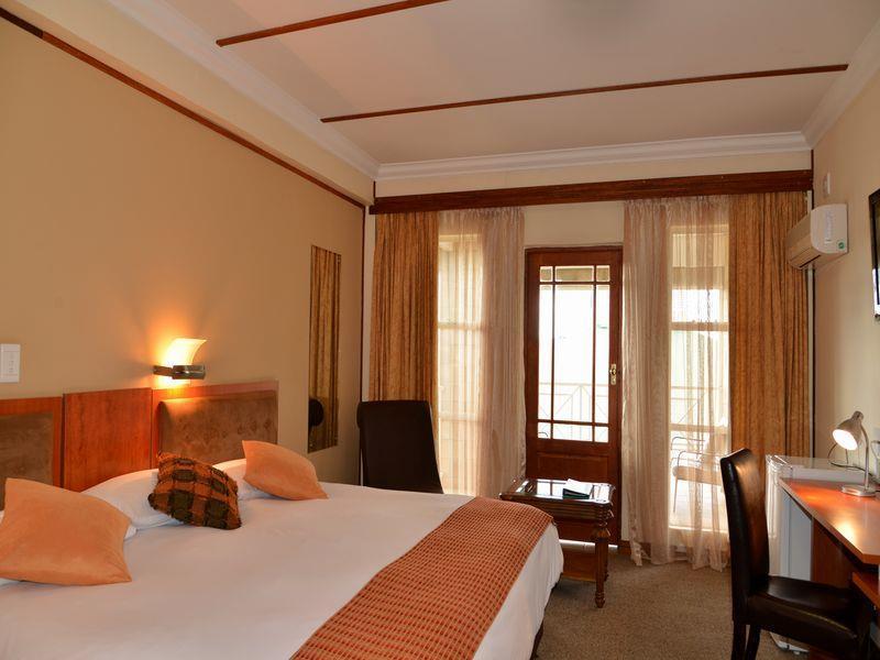 Protea Hotel By Marriott Klerksdorp Kültér fotó