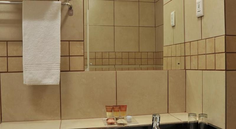 Protea Hotel By Marriott Klerksdorp Kültér fotó