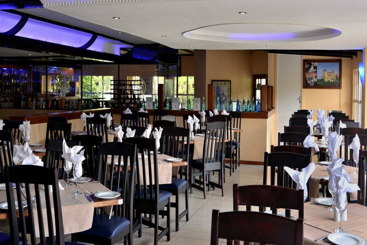 Protea Hotel By Marriott Klerksdorp Kültér fotó